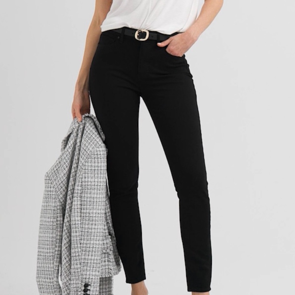 White House Black Market The Skinny Ankle High Rise black jeans Size 8